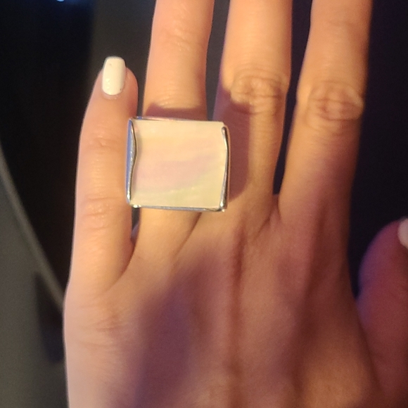 Multi color /white pearl ring - Picture 4 of 4